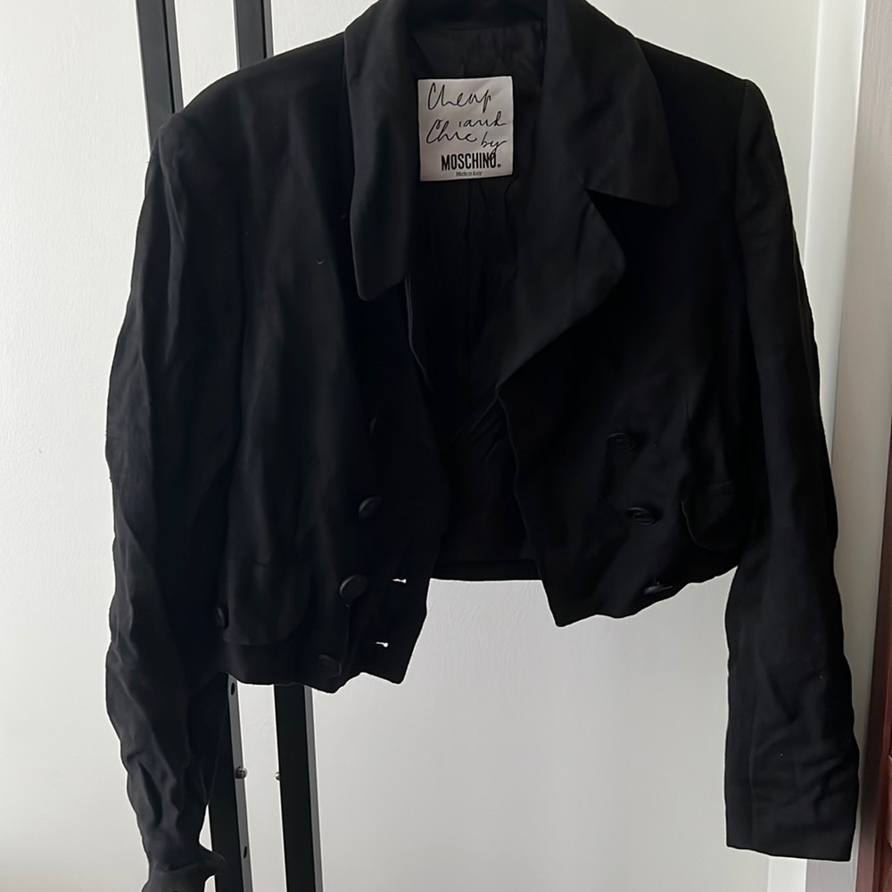 Cheap & chic Moschino blazer